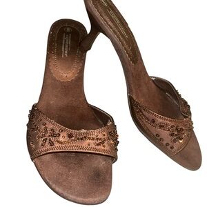 Y2K Expressions Suede Beaded Kitten Heels Size 8